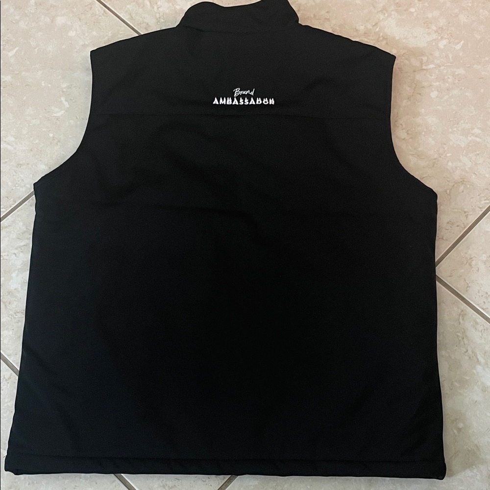 Black puffy Keystone Vest - Picture 2 of 6